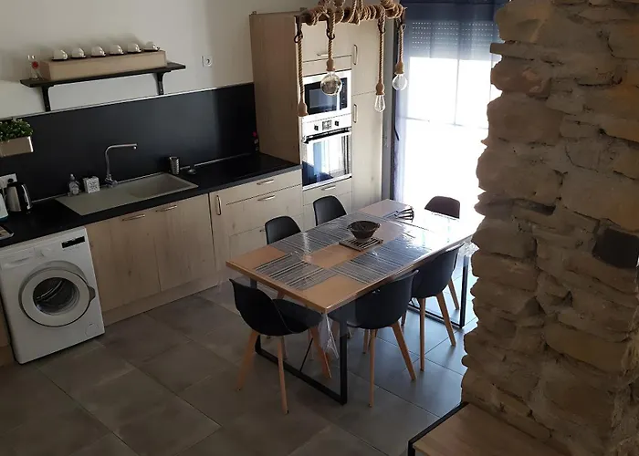 Du Berger Paris Climatisé Hébergement de vacances Coustaussa